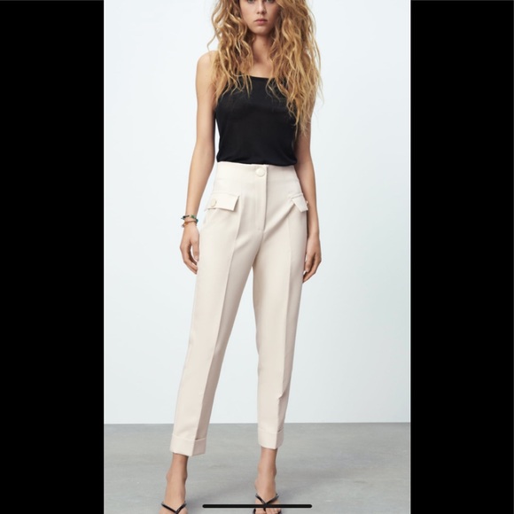 Zara Pants - Zara EUC Cream Ankle Cropped Pants